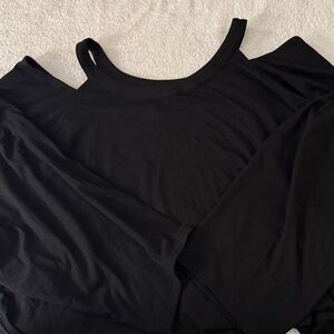 EUC Torrid Black Cold Shoulder Long Sleeve Women's Top size 6 6xl